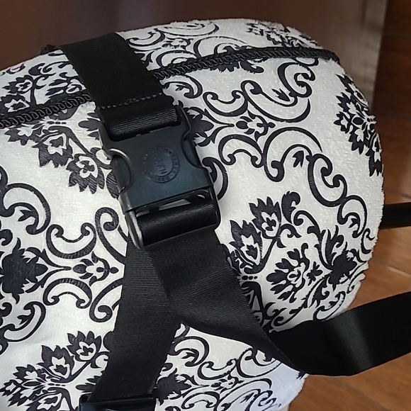 Herschel Plaid Unisex Waist/Crossbody Bag - Picture 2 of 10